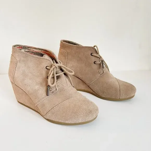 Toms Suede Desert Wedge Tie Ankle Bootie Size 7 Tan - Picture 6 of 7
